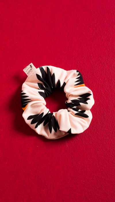 PetitBoutik Scrunchie σούρα μαλλιών Cream Aztek