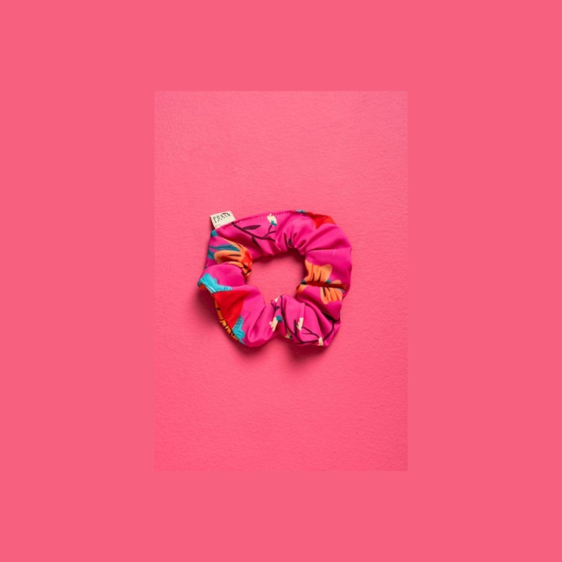 PetitBoutik Scrunchie σούρα μαλλιών Hot Pink Floral PetitBoutik Scrunchie σούρα μαλλιών Hot Pink Floral