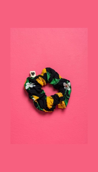 PetitBoutik Scrunchie σούρα μαλλιών Black Lemons