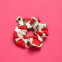 PetitBoutik Scrunchie σούρα μαλλιών White Strawberries
