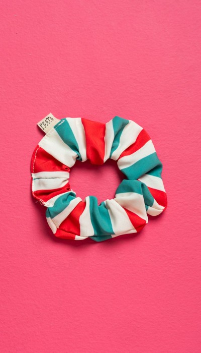 PetitBoutik Scrunchie σούρα μαλλιών Red and Green Stripes
