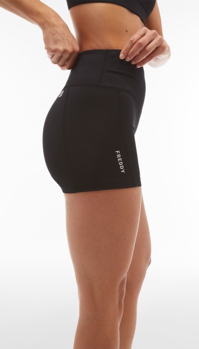 Freddy Γυναικείο σορτς Superfit DIWO μαύρο