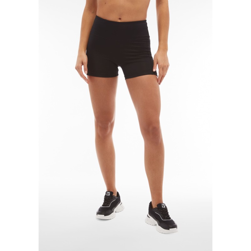 Freddy Γυναικείο σορτς Superfit DIWO μαύρο Freddy Γυναικείο σορτς Superfit DIWO μαύρο