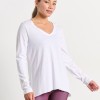 BodyTalk Γυναικεία μακρυμάνικη μπλούζα με V λευκή