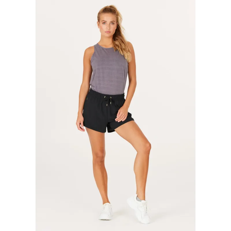 Athlecia Γυναικείο σορτς Timmie 2 in 1 μαύρο Athlecia Γυναικείο σορτς Timmie 2 in 1 μαύρο
