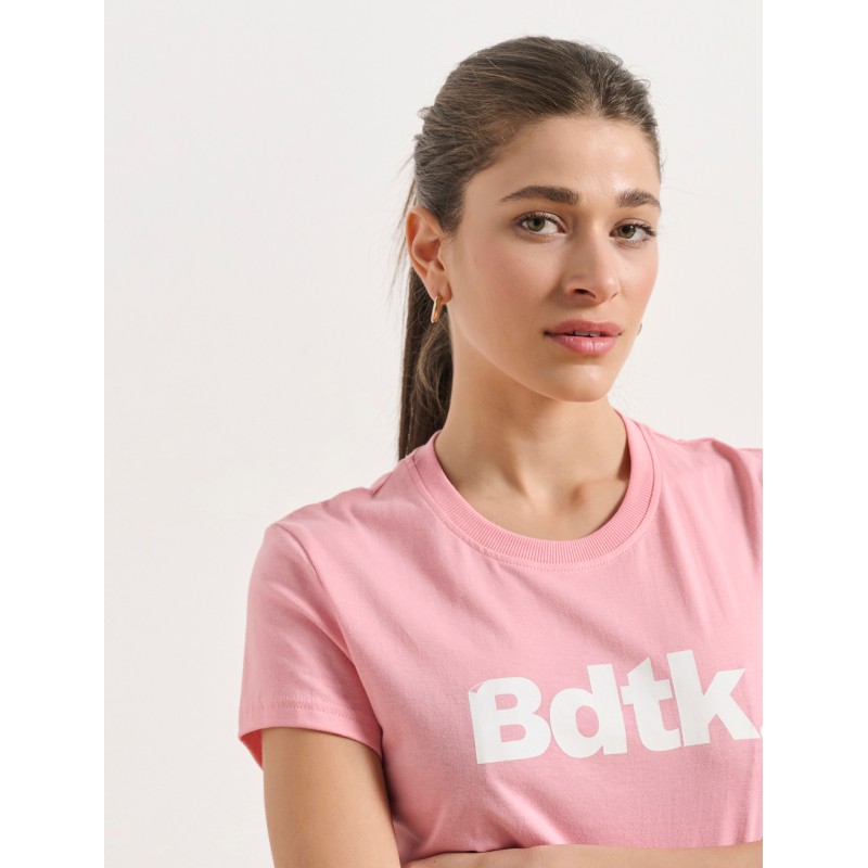 BodyTalk Γυαναικεία κοντομάνικη μπλούζα με λογότυπο "BDTK" βαμβακερή ροζ BodyTalk Γυαναικεία κοντομάνικη μπλούζα με λογότυπο "BDTK" βαμβακερή ροζ