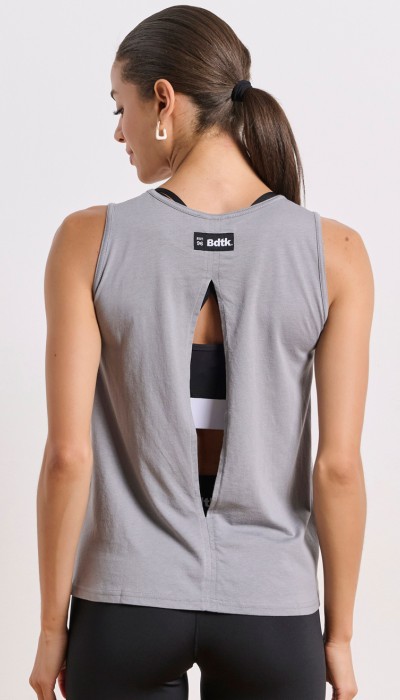 BodyTalk Γυναικεία μπλούζα αμάνικη με άνοιγμα στην πλάτη γκρι