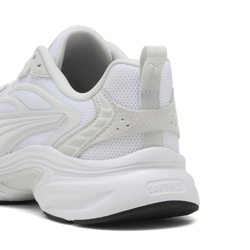 Puma Γυναικεία αθλητικά παπούτσια Escalate Softride άσπρα Puma Γυναικεία αθλητικά παπούτσια Escalate Softride άσπρα
