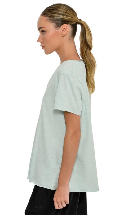 BodyTalk Γυναικεία κοντομάνικη μπλούζα με V μέντα