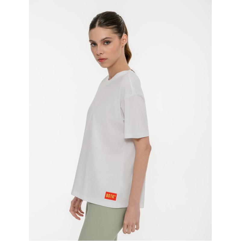 BodyTalk Γυναικεία κοντομάνικη oversize μπλούζα με στάμπα στην πλάτη άσπρη BodyTalk Γυναικεία κοντομάνικη oversize μπλούζα με στάμπα στην πλάτη άσπρη