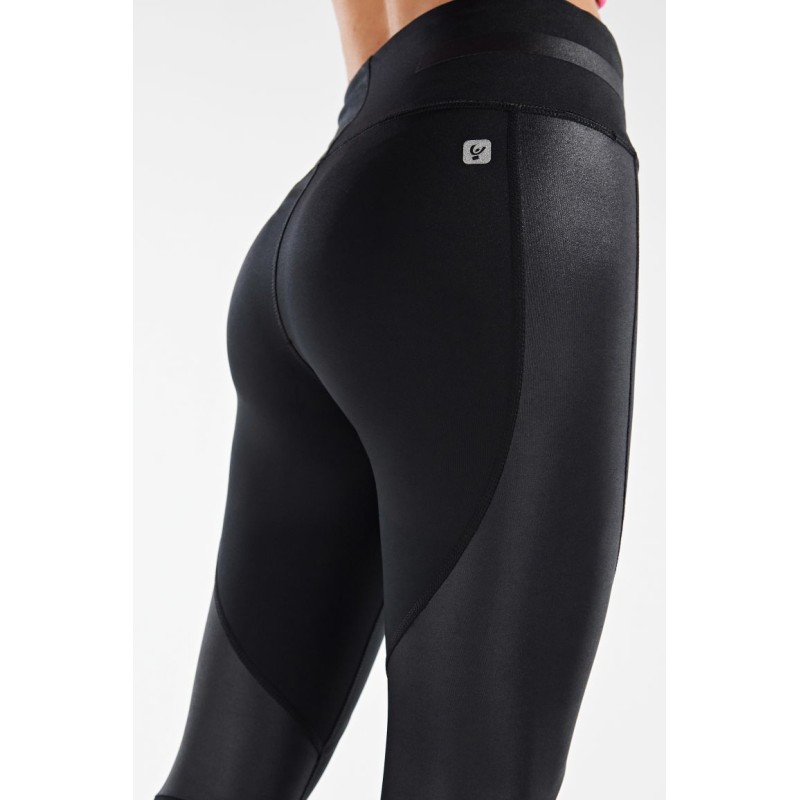 Freddy Γυναικείο κολάν SuperFit 7/8 μαύρο Freddy Γυναικείο κολάν SuperFit 7/8 μαύρο