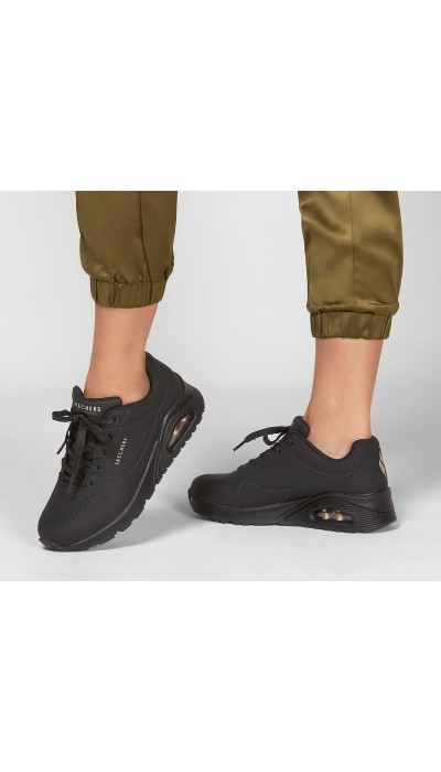 Skechers Γυναικεία αθλητικά sneakers με Air Memory Foam® Uno Stand On Air μαύρα