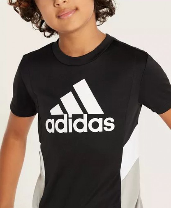 Adidas Designed to move T-shirt HF1835
