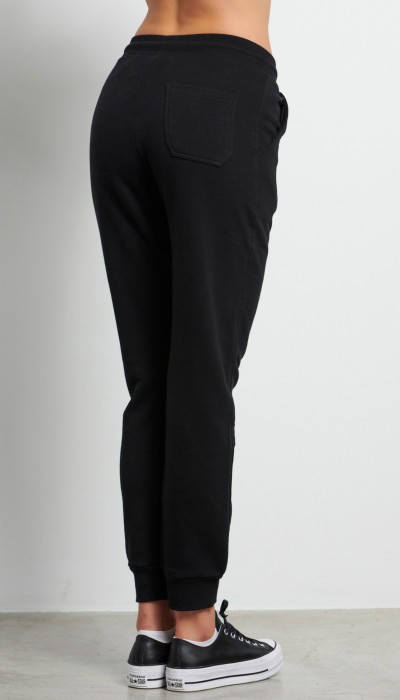 BodyTalk Women’s ‘PANTS ON’ jogger sweatpants 1222-909500