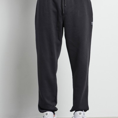 BodyTalk Men’s ‘PANTS ON’ jogger sweatpants