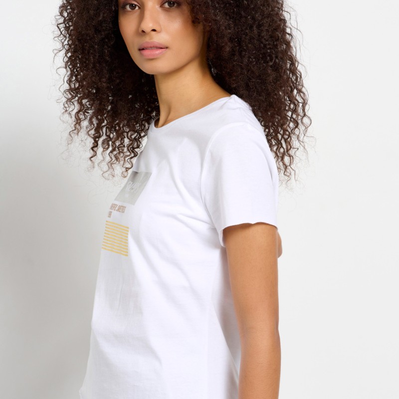 BodyTalk Women's "SNAPS" t-shirt 